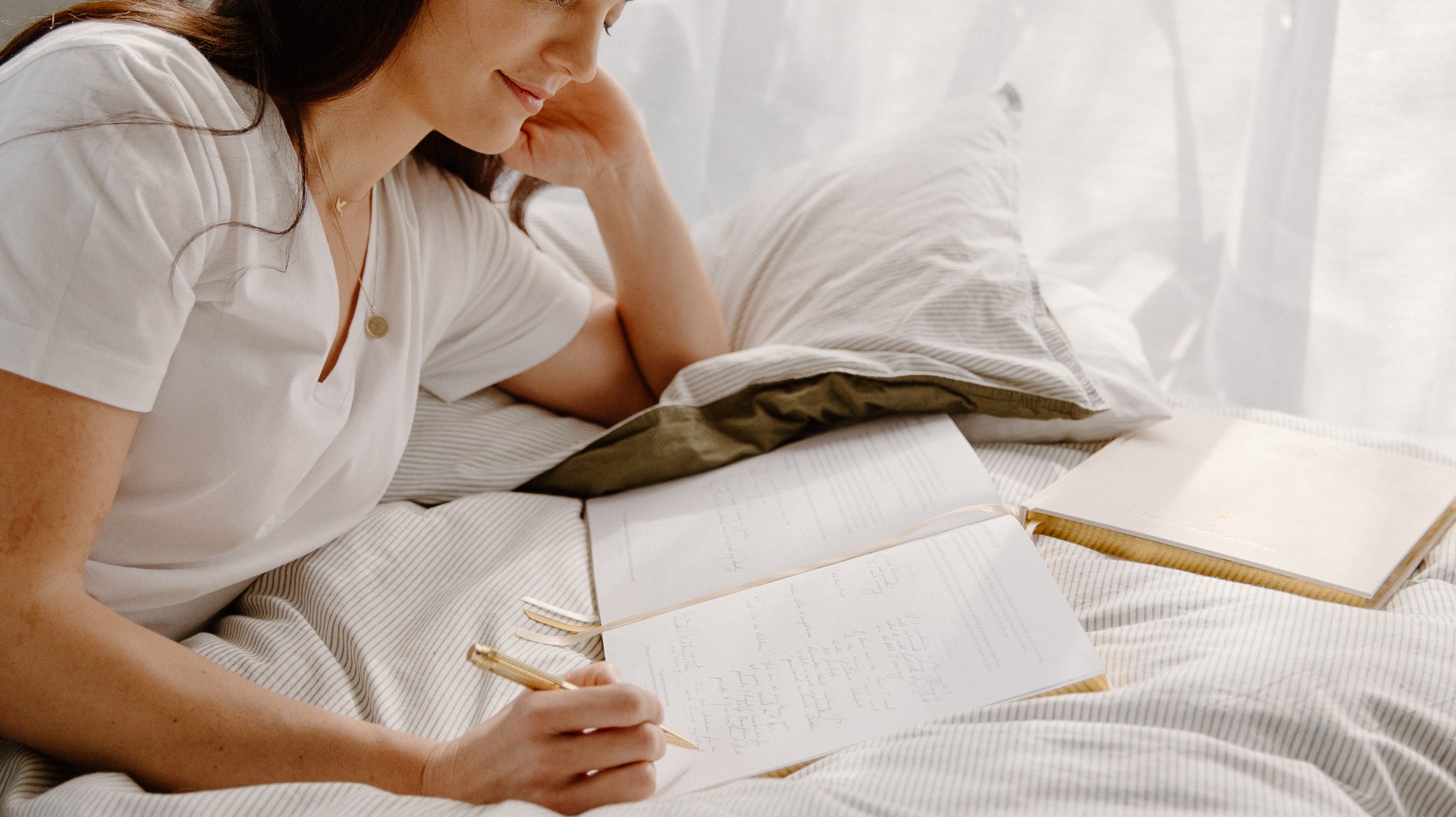 The beginners ultimate guide to journaling: Unleash the power of pen to paper